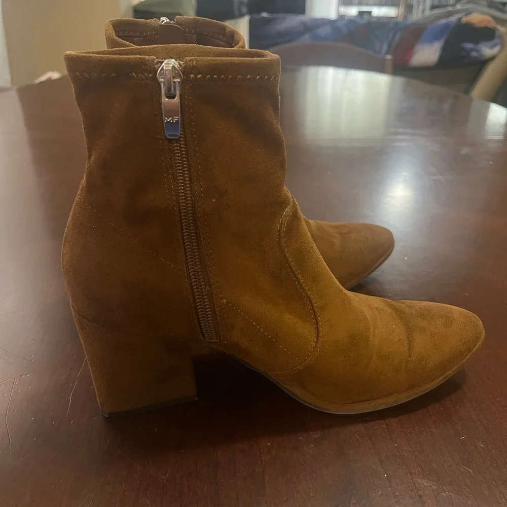 Marc Fisher Leave Brown Faux Suede Pointed Toe Block Heel Ankle Boots Size 7.5M